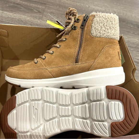 Skechers women’s boots - Picture 7 of 7